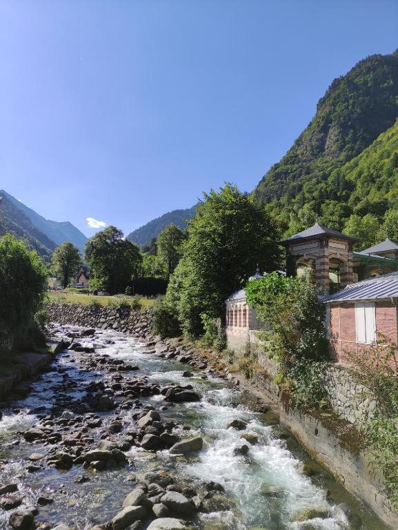 Ceriflor-Le Vignemale Apartment Cauterets Bagian luar foto